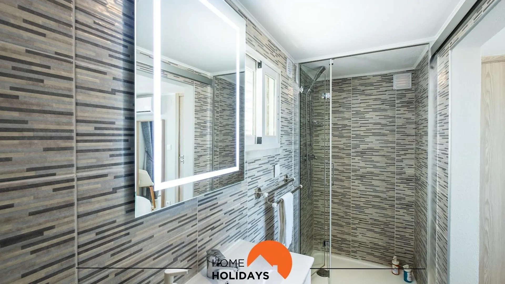 Holiday home #086 Fish House By Home Holidays Albufeira